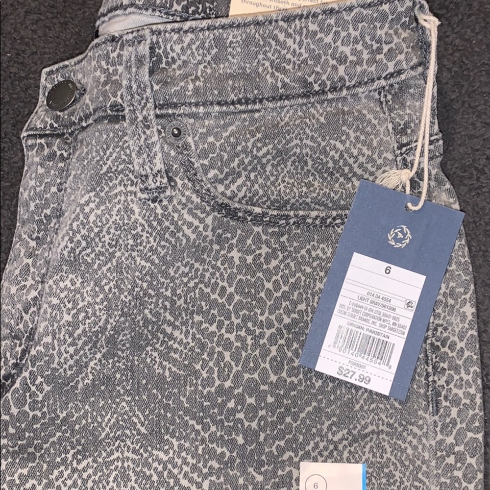 NEW* High Rise skinny jeans - Picture 7 of 7